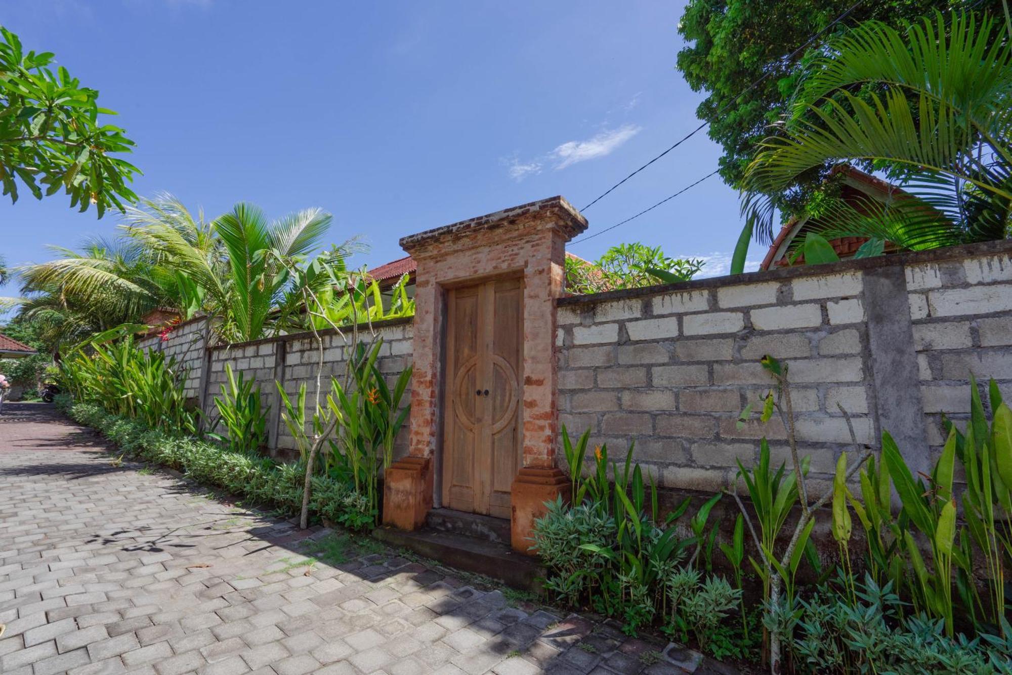 Brisk Homestay Uluwatu Redpartner المظهر الخارجي الصورة